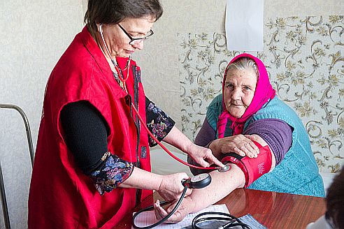 consultation old woman blood pressure synykha ukraine