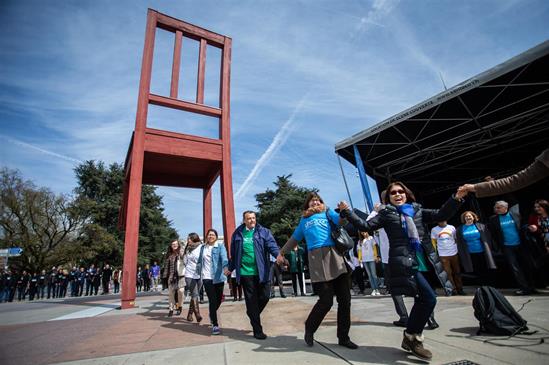 4 solidarity chain geneva world health day 2019 linking